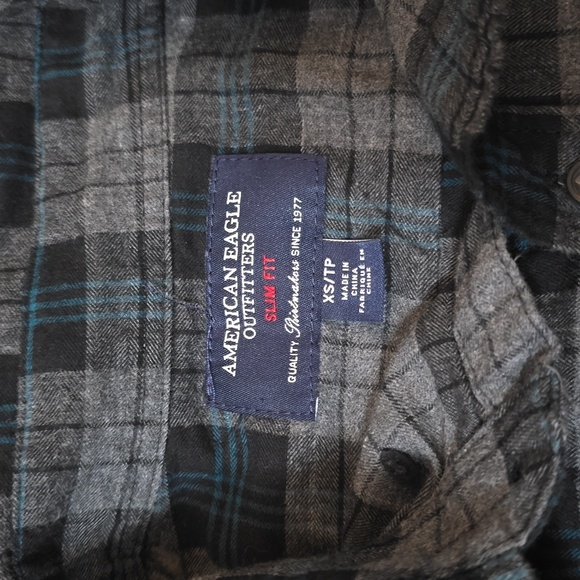 American eagle button down - Picture 2 of 4